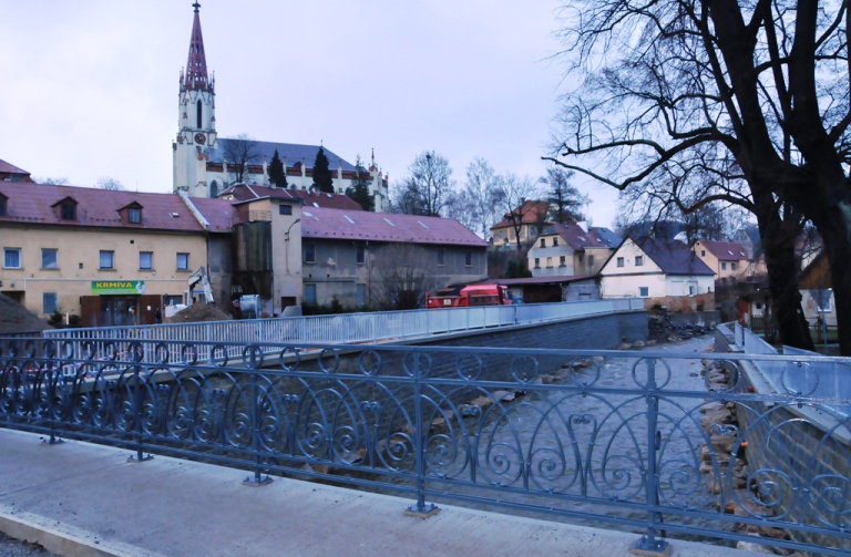 Secesní most v Chrastavě - symbol povodní 2010